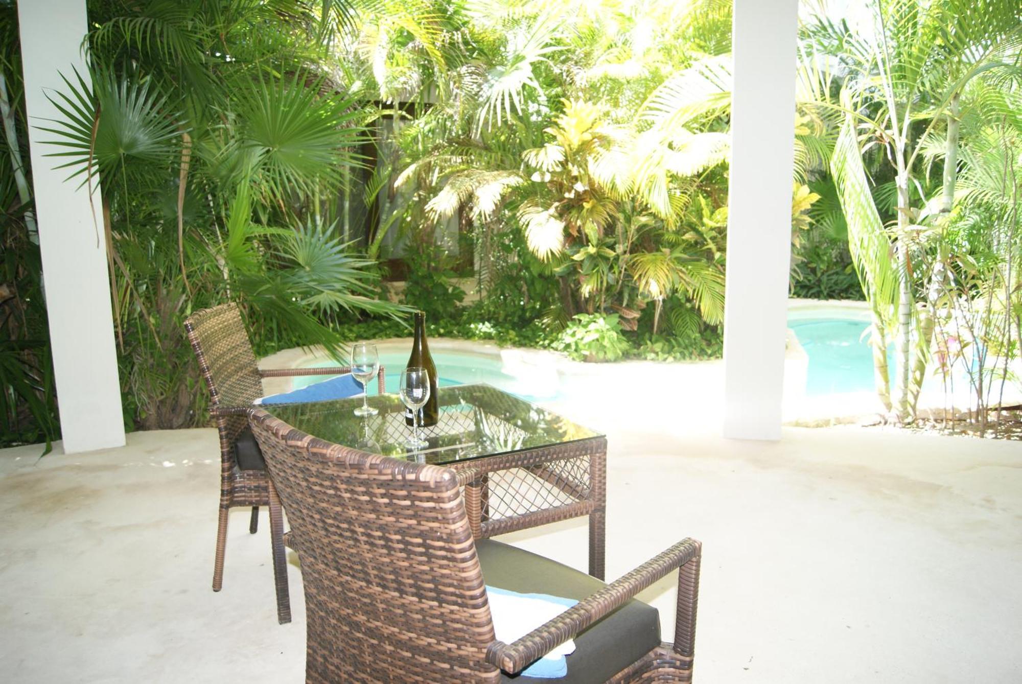 Mak Nuk Village - Clothing Optional Tulum Phòng bức ảnh